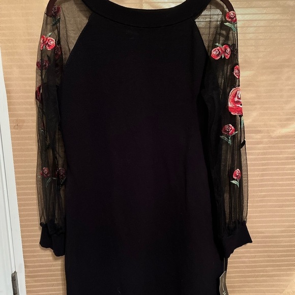 INC~DRESS/ TUNIC~BLACK~SHEER FLORAL ARMS~DESIGN~LG - Picture 5 of 6